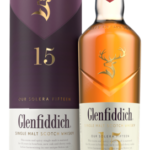 Glenfiddich is ‘s werelds meest bekroonde Single Malt Scotch whisky. Glenfiddich betekent de vallei (Glen) van het hert (fiddich). Op elke fles staat daarom het iconische Glenfiddich hert afgebeeld.

De 15 jaar oude malt whisky is tot in perfectie gerijpt in drie type vaten: Spaans eikenhouten vaten waarin voorheen sherry heeft gerijpt, Amerikaans eikenhouten vaten waar voorheen Bourbon in heeft gerijpt en vaten van nieuw Amerikaans eikenhout. Daarna wordt de whisky overgeheveld in het Solera vat. Een indrukwekkend groot, handgemaakt vat van Oregon Pine van wel 38.000 liter. Dit vat blijft altijd ten minste halfvol en juist dit zorgt voor een complexe kwaliteit en heerlijkheid van de whisky.

Soort
Malt
Inhoud - % Vol
70CL - 40,00%
Smaak
Fruit, Kruidig en Tannines
Land
Schotland

<strong>€53.99</strong>