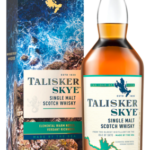 Als de enige distilleerderij op het eiland Skye, wordt Talisker al sinds 1830 aan de zee van Skye gedistilleerd. De elementaire stijl weerspiegelt dan ook de maritieme omgeving. Talisker Skye brengt hulde aan het rijke, gevarieerde landschap van het eiland Skye, de thuishaven van de Talisker-distilleerderij. Van zachte, serene kusten tot de donkere, spitse toppen van het Cuillin-gebergte. Talisker Skye kwam begin 2015 op de markt en biedt een rond, zoet smaakprofiel met verse citrus, zoete rook, scherpe kruiden en traditionele ziltige Talisker tonen. Gerijpt in een combinatie van hergebruikte en geroosterde Amerikaanse eikenhouten vaten, met een iets hoger percentage geroosterde vaten. Skye verzacht het klassieke ruige karakter van deze distilleerderij met behoud van de kenmerkende rokerige, zoete tonen. Toegankelijker, maar onmiskenbaar Talisker. Gouden medaillewinnaar bij de International Wine & Spirits Competition in 2015. Kan het best puur of met water geserveerd worden, maar ook lekker in warme chocolade.

Soort
Malt
Inhoud - % Vol
70CL - 45,80%
Smaak
Krachtig, Vol en Krachtige Afdronk
Land
Schotland

<strong>€41,99</strong>