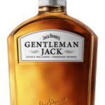 Waar de bekende Old No. 7 na rijping op eikenhouten vaten direct wordt gebotteld, ondergaat Gentleman Jack een extra filtering door houtskool van Amerikaans esdoornhout. Dit unieke "charcoal mellowing proces" (ofwel het Lincoln County proces) zorgt ervoor dat de Gentleman Jack whiskey zijn zijdezachte structuur verkrijgt. Jack Daniel's Gentleman Jack is perfect wanneer je op zoek bent naar een whiskey met een toegankelijk, zacht karakter met zoete hints van vanille, karamel en lichte kruiden. 

Soort
Blend
Inhoud - % Vol
70CL - 40,00%
Smaak
Fruit en Kruiden
Land
Verenigde Staten

